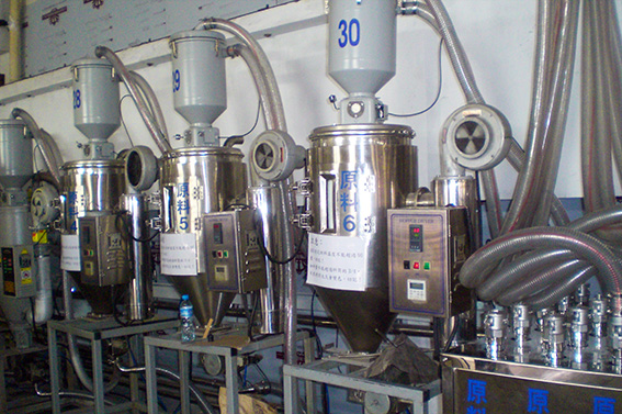 注塑車間集中供料系統(tǒng)設(shè)計(jì)要秉持什么原則 注塑車間集中供料系統(tǒng)設(shè)計(jì)要秉持什么原則