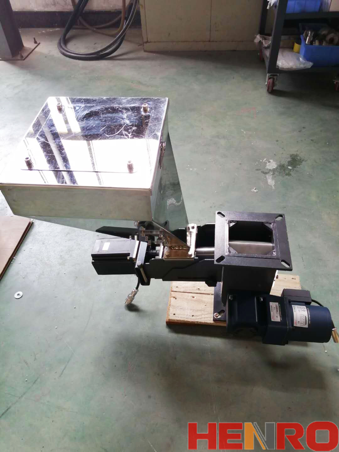 螺桿色母計量器:工作原理及應(yīng)用場景分析 螺桿色母計量器:工作原理及應(yīng)用場景分析