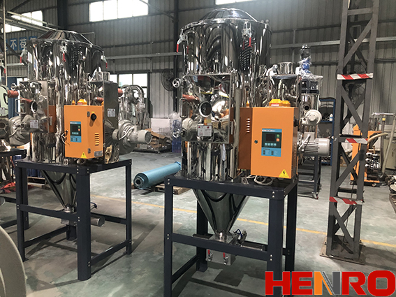 不銹鋼塑料干燥機(jī)有哪些特點(diǎn)優(yōu)勢 不銹鋼塑料干燥機(jī)有哪些特點(diǎn)優(yōu)勢